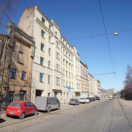 New Bohemian Crash Pad In Riga Center Apartment Ngoại thất bức ảnh