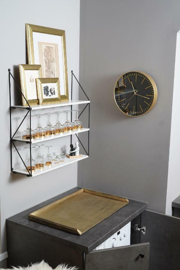 New Bohemian Crash Pad In Riga Center Apartment Ngoại thất bức ảnh